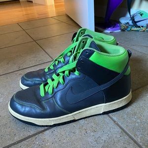 Swoosh Nike high tops